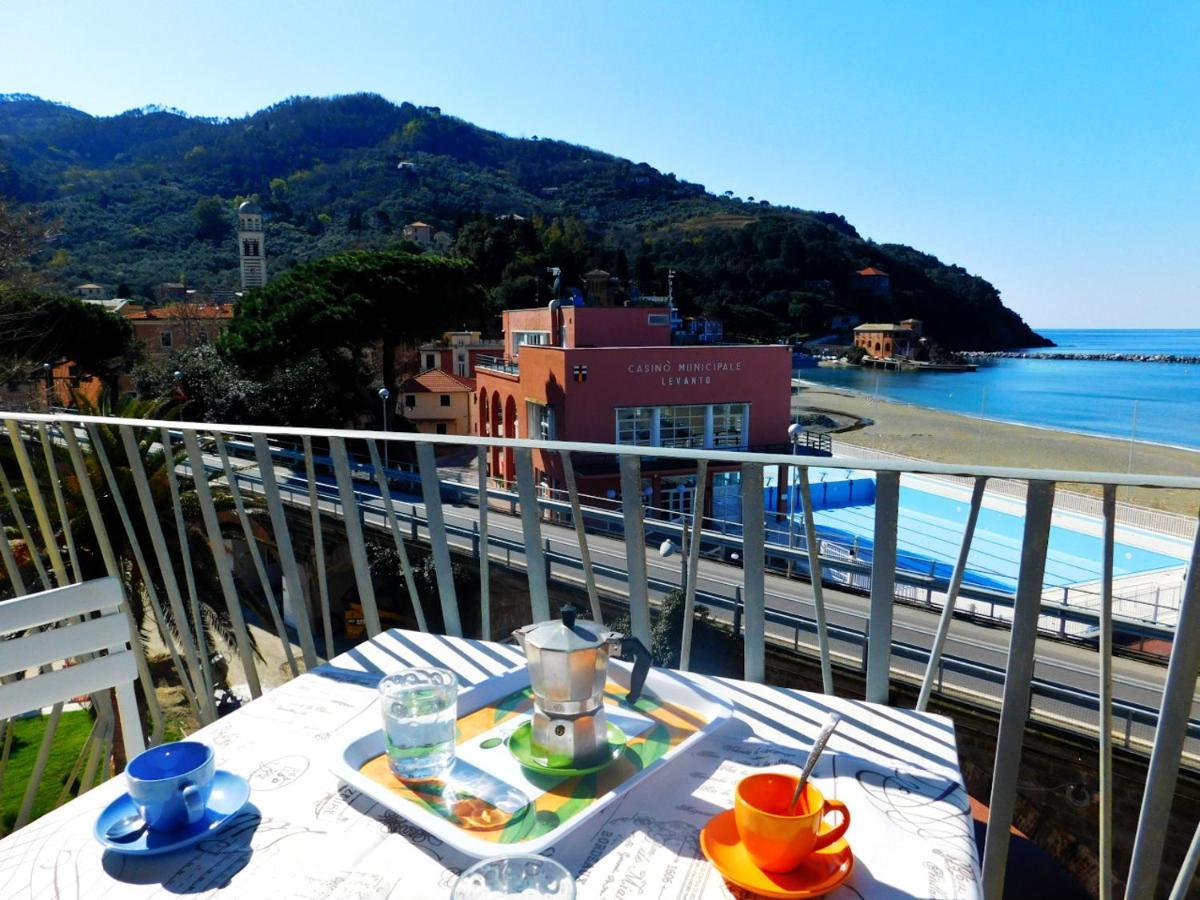 Trilocale Con Meravigliosa Vista Mare, レヴァント エクステリア 写真